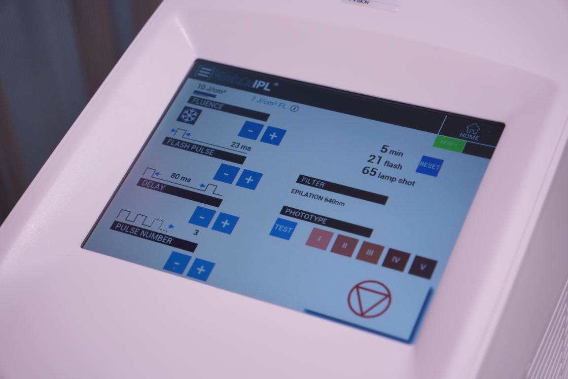 Acnetherapie met IPL bij LAVISH Huidinstituut